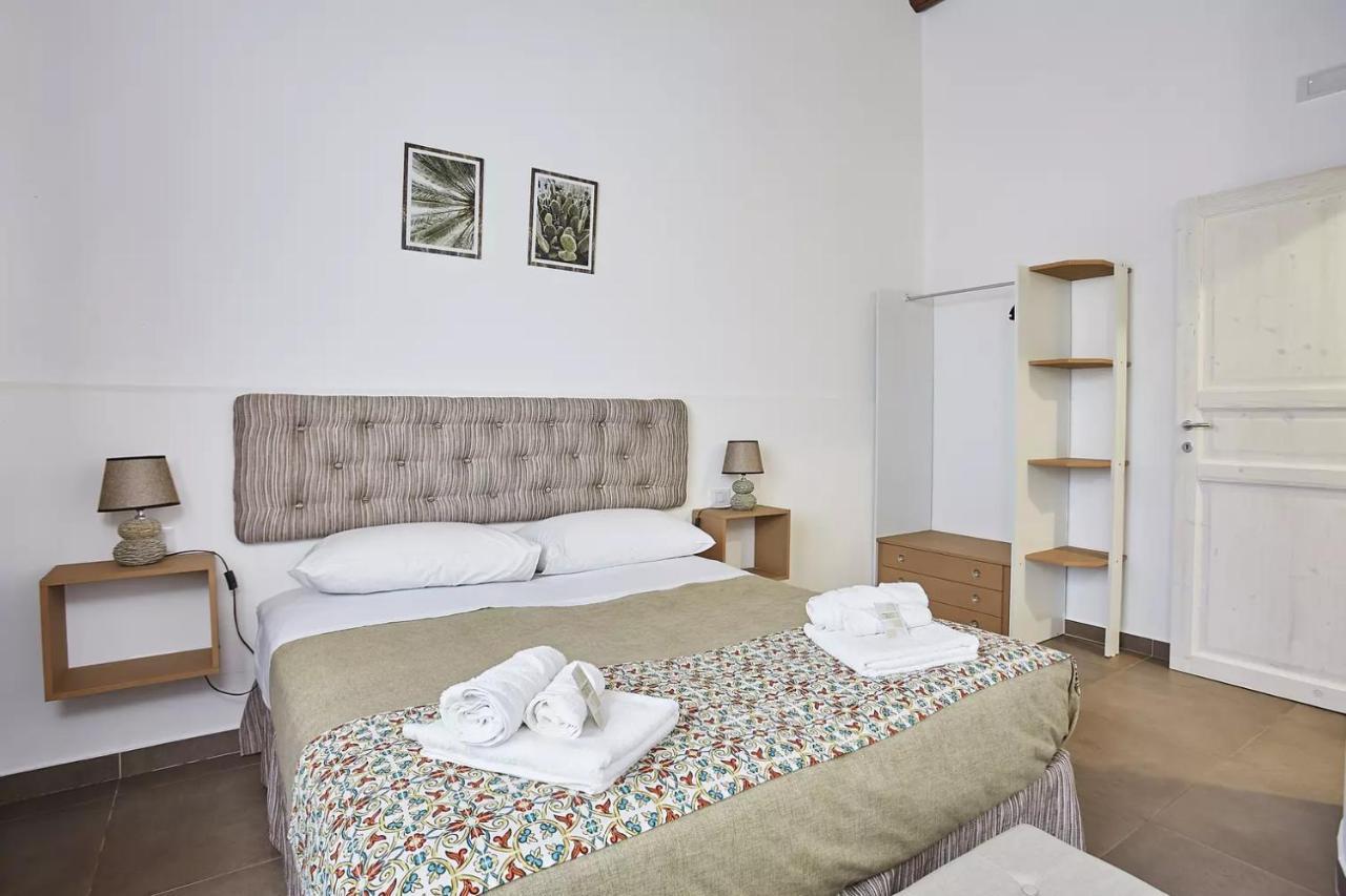 Casale Sammartano Apartments Ummari ภายนอก รูปภาพ