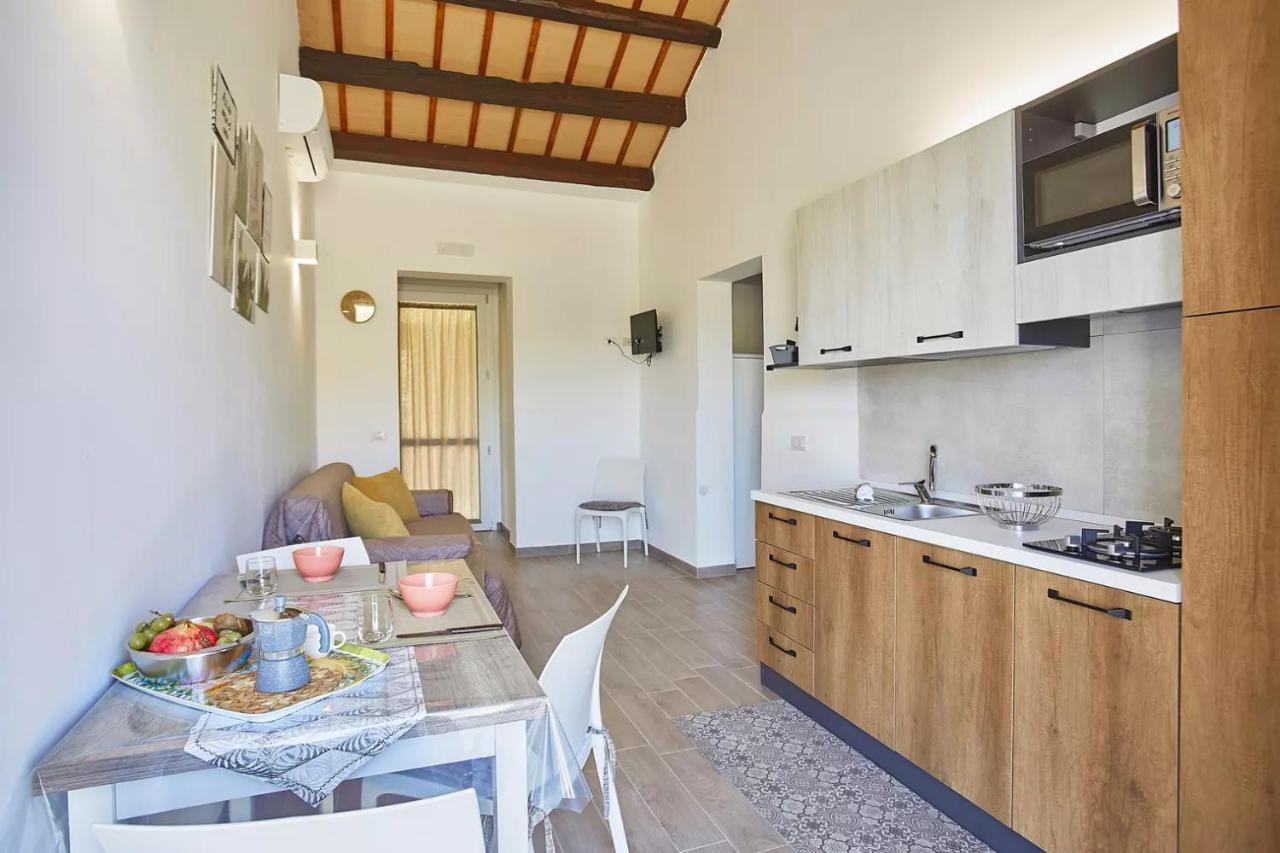 Casale Sammartano Apartments Ummari ภายนอก รูปภาพ